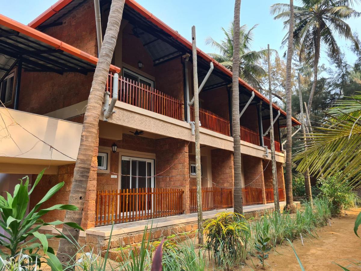 Hotel Ombodhi Retreat Kumta Exterior foto