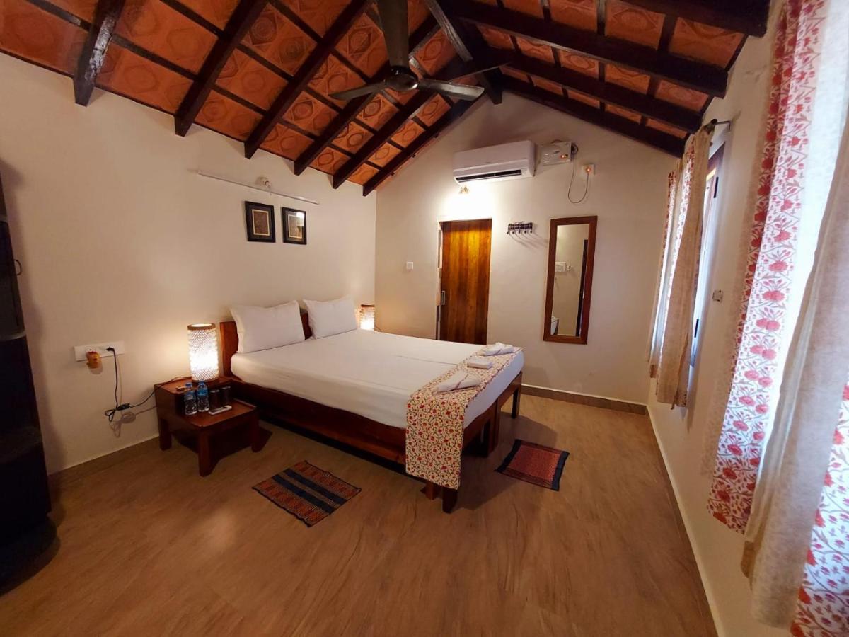 Hotel Ombodhi Retreat Kumta Exterior foto