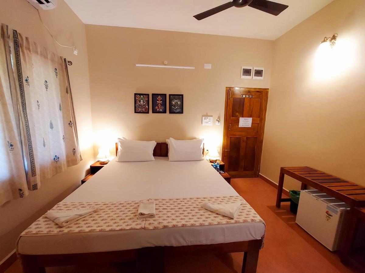 Hotel Ombodhi Retreat Kumta Exterior foto