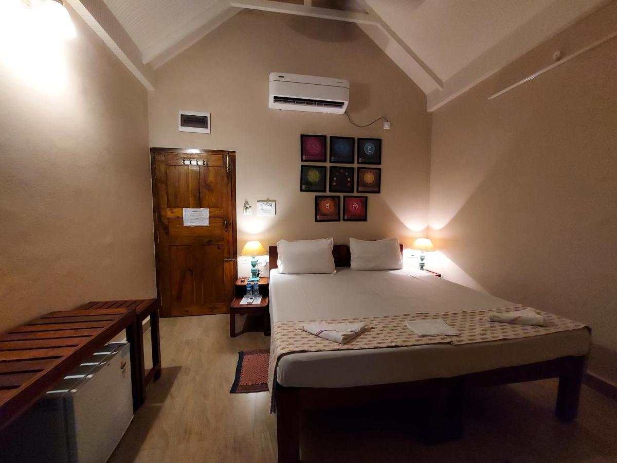 Hotel Ombodhi Retreat Kumta Exterior foto
