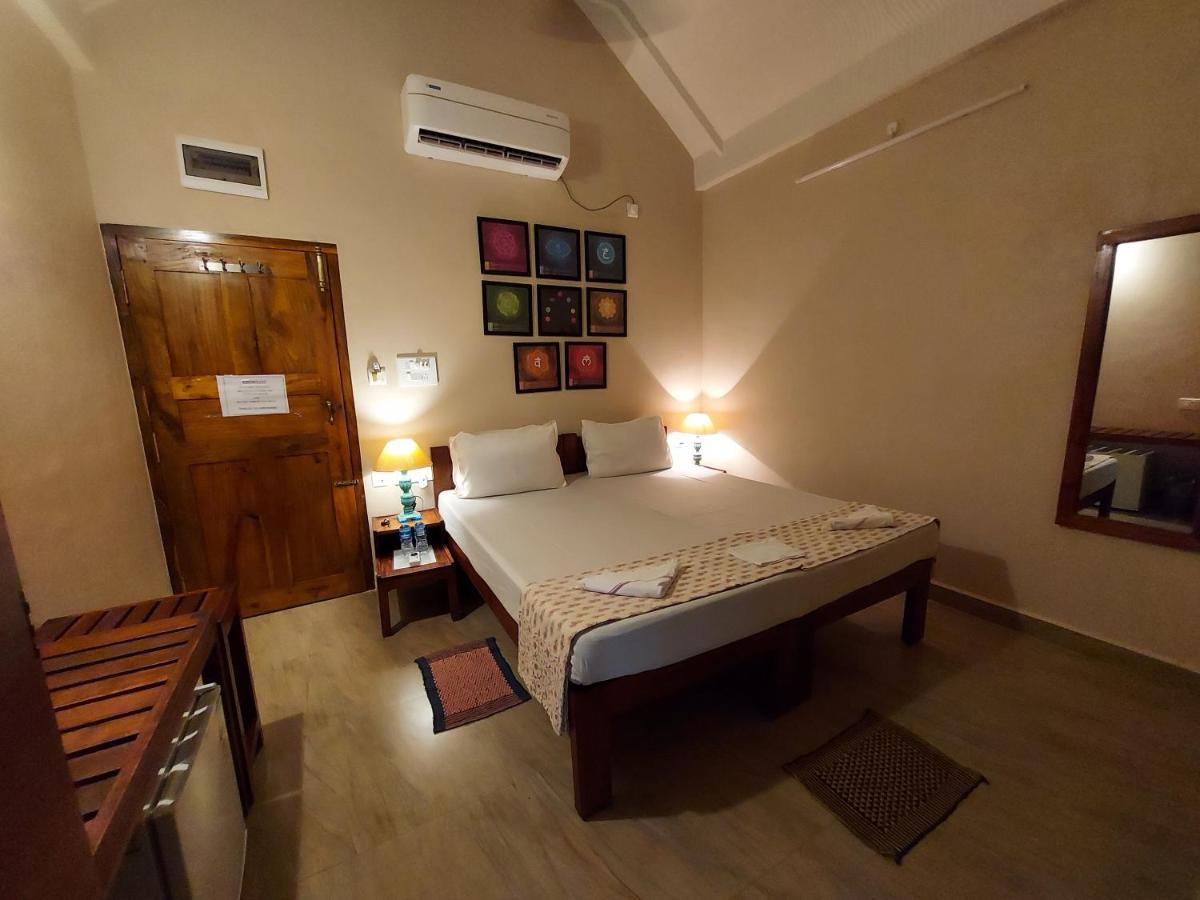 Hotel Ombodhi Retreat Kumta Exterior foto