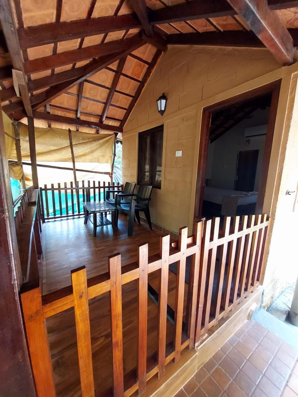 Hotel Ombodhi Retreat Kumta Exterior foto